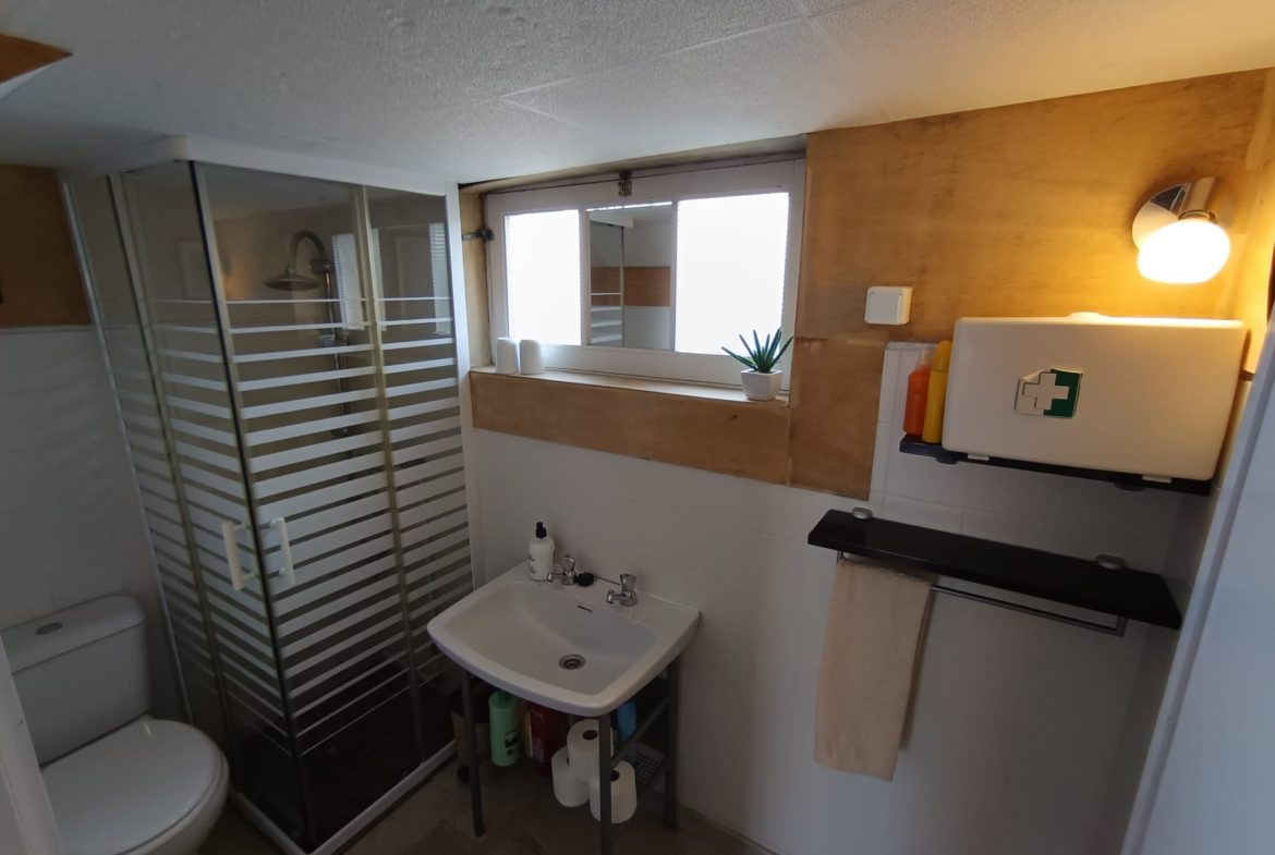 WhatsApp Image 2025-10-27 at 12.15.50 (2)