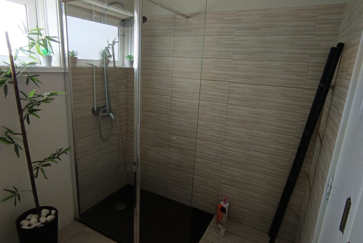 WhatsApp Image 2025-10-27 at 12.15.52 (1)