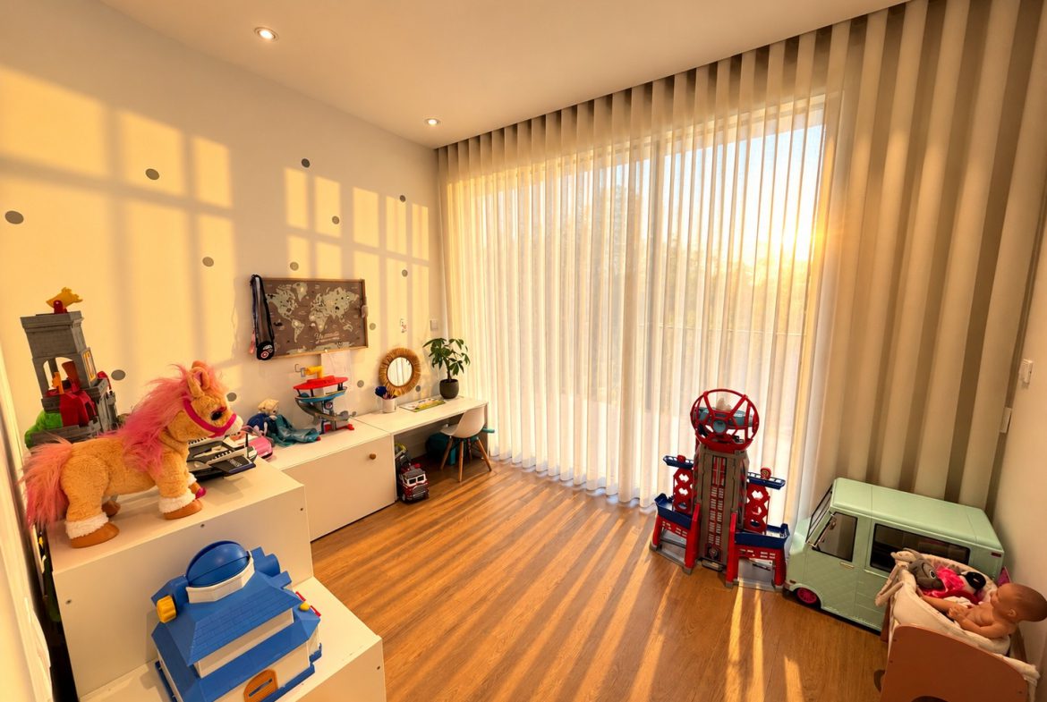 Moradia T3+1 independente com Terreno de 823 m² em Canelas – Vila Nova de Gaia