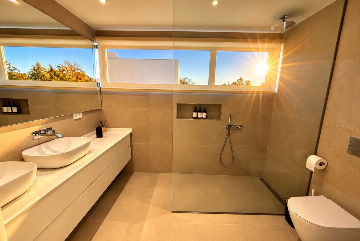 Moradia T3+1 independente com Terreno de 823 m² em Canelas – Vila Nova de Gaia