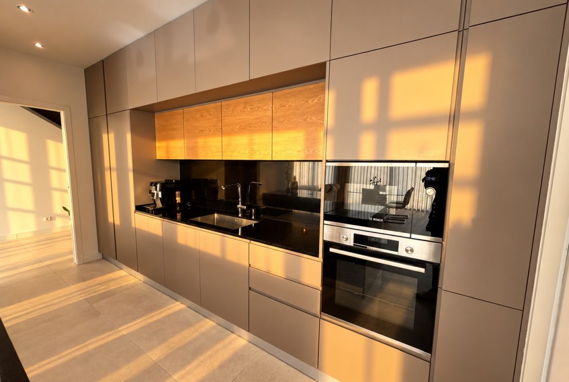 Moradia T3+1 independente com Terreno de 823 m² em Canelas – Vila Nova de Gaia