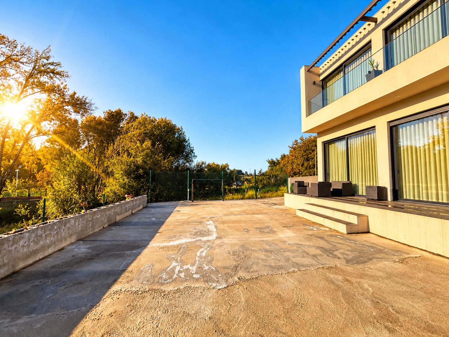 WhatsApp Image 2026-10-23 at 13.08.31 (1) Moradia T3+1 independente com Terreno de 823 m² em Canelas – Vila Nova de Gaia